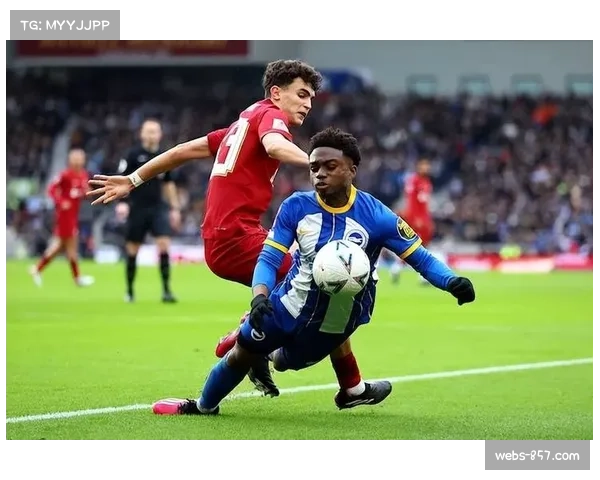 弗赖堡反击质量:由守转攻时前场三叉戟的跑位与传球时机 弗赖堡反击质量:由守转攻时前场三叉戟的跑位与传球时机